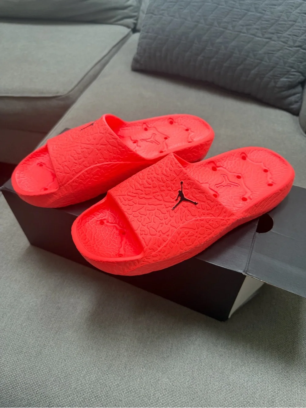 NWT Jordan Shower Shoes. Size 13. Men’s.